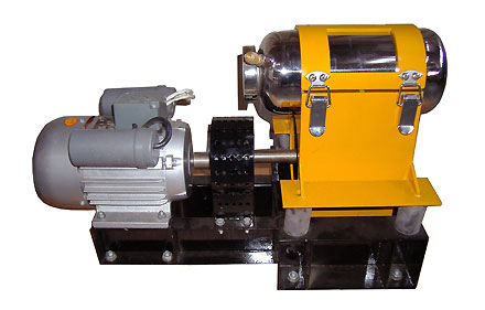 為什么要保證超細(xì)粉碎機(jī)的使用？