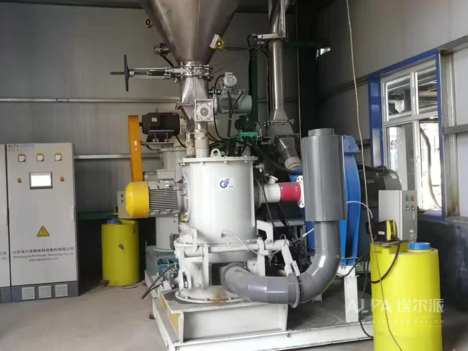 TSM<a href=http://www.capsulegrandcru.com/chanpin/144.html target=_blank class=infotextkey><a href=http://www.capsulegrandcru.com/chanpin/145.html target=_blank class=infotextkey>小蘇打</a></a>粉碎機(jī)設(shè)備實(shí)例圖